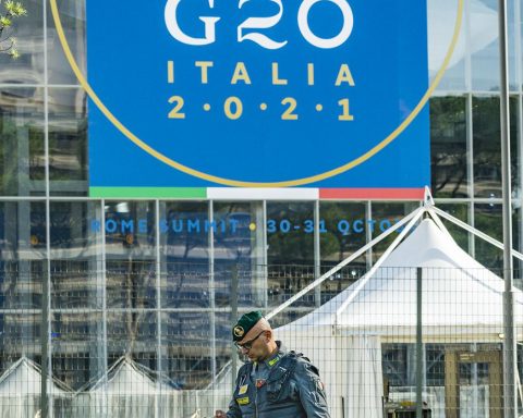 Bolsonaro arrives in Italy for the G20 Summit