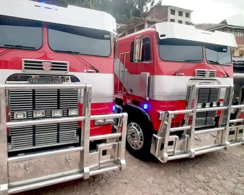 Cusco: they ask for two ambulances in exchange for Transformers recording on La Convencion tracks (PHOTOS)