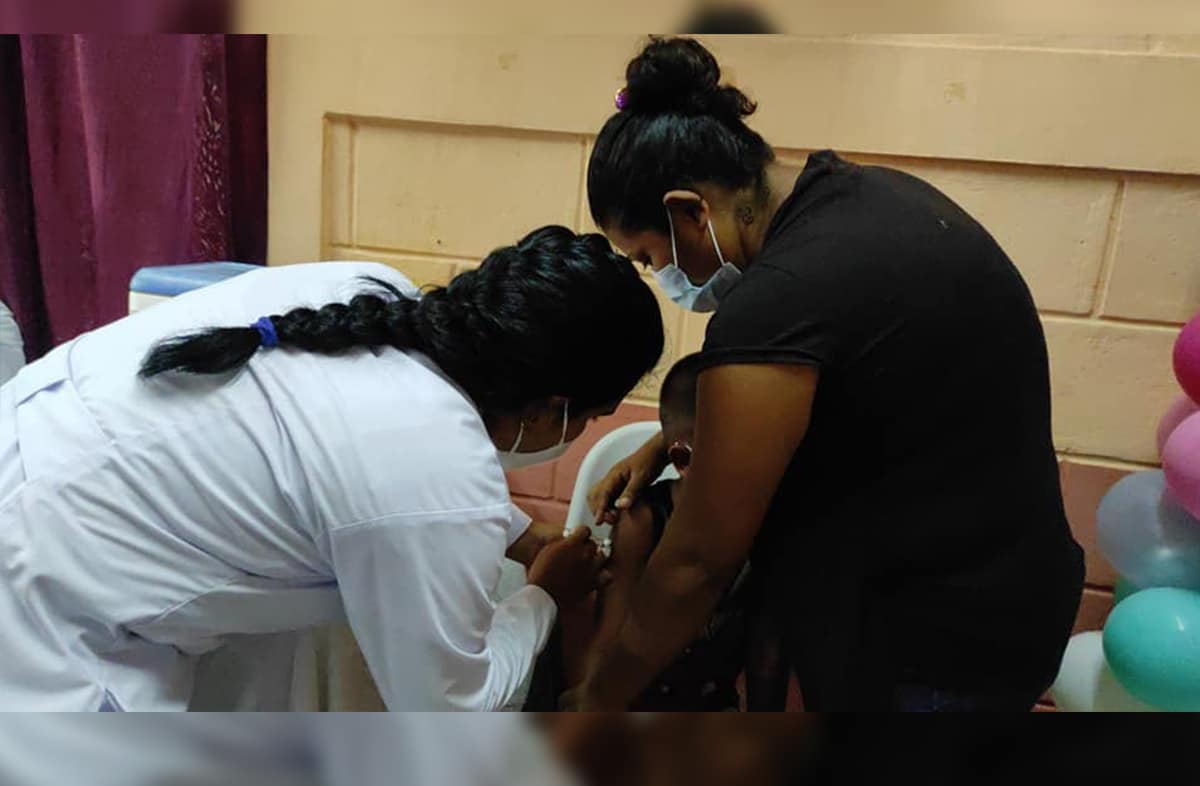 Doctors warn: Regime "tests" Cuban vaccines in children