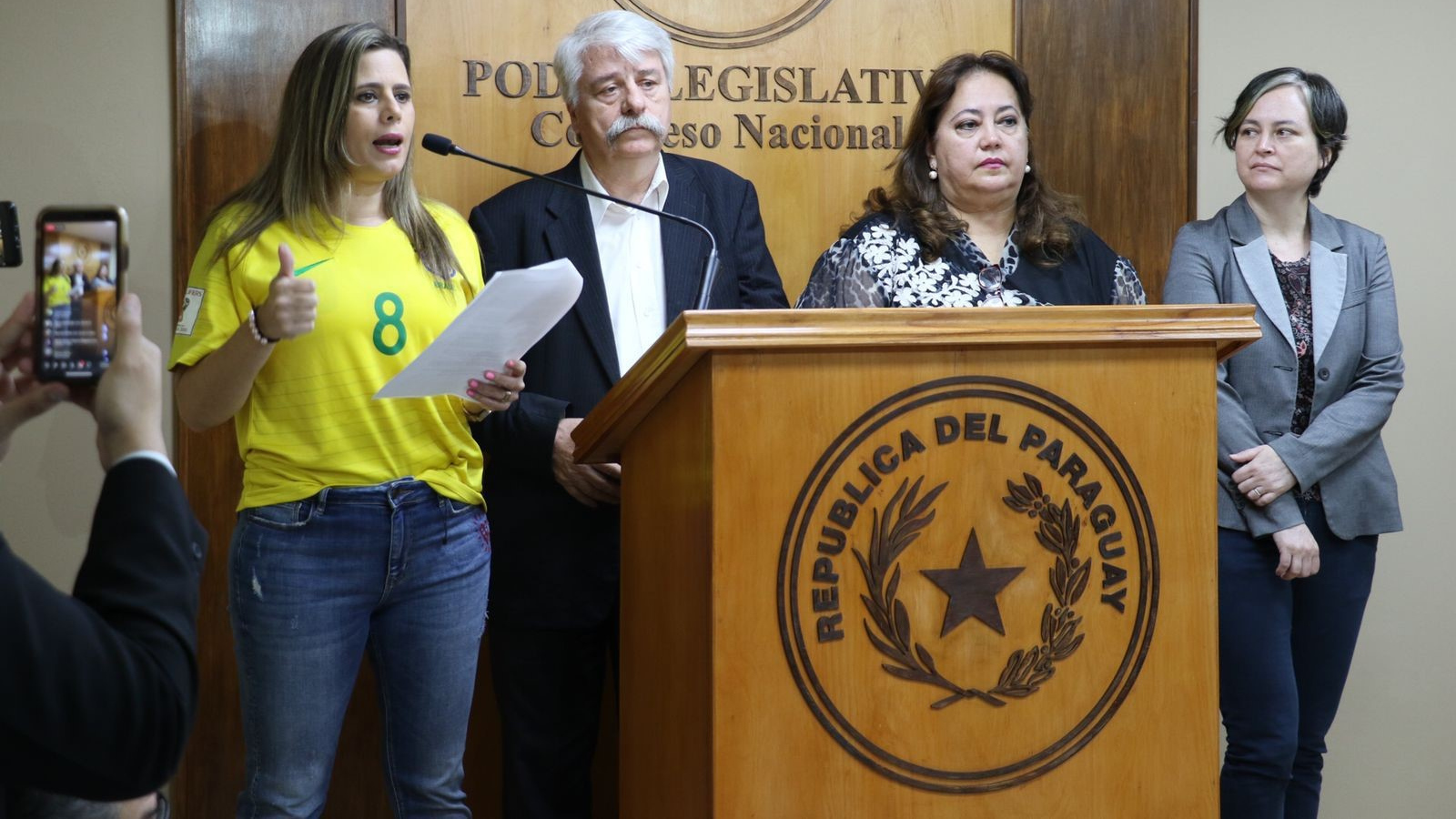 Kattya denounces new secret Itaipu agreement