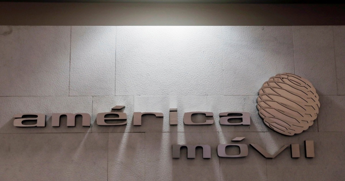 América Móvil concludes the sale of 100% of Tracfone to Verizon