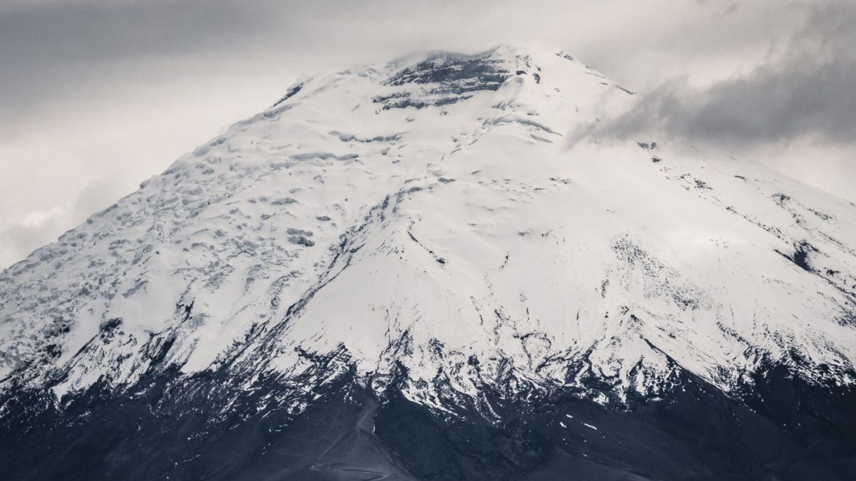 Ana Salvador conquista el volcán Cotopaxi de Ecuador