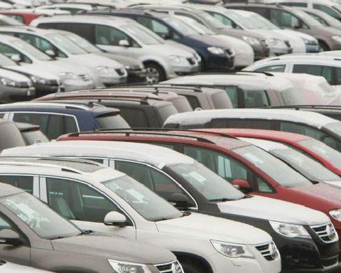 Are you thinking of buying a used car? Take these tips into account