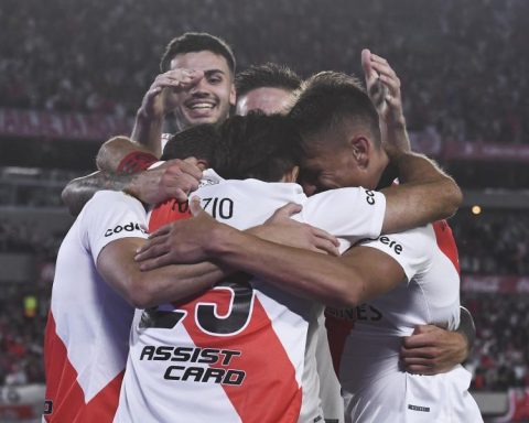 Atlético had 'eyes' on River Plate's title