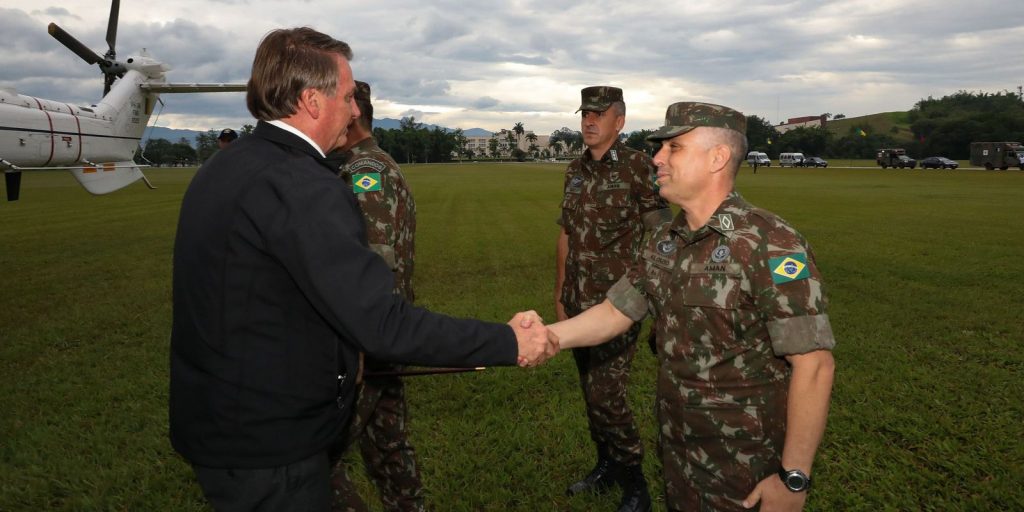 Bolsonaro participates in the graduation of Army cadets at Aman