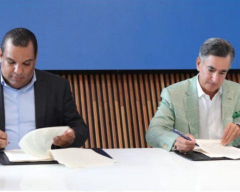 CNE y Tropigas Dominicana firman contrato Central producirá 50 MW
