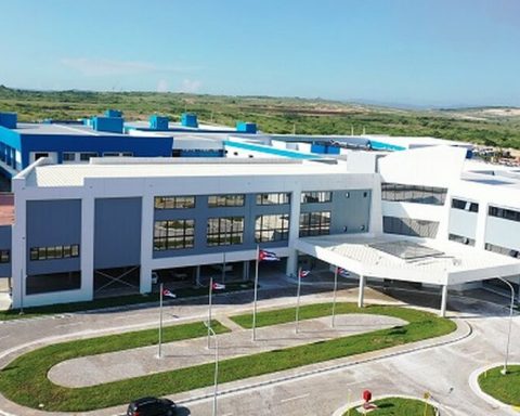 Cuba inaugurates its first biotechnology factory in the Mariel Zone