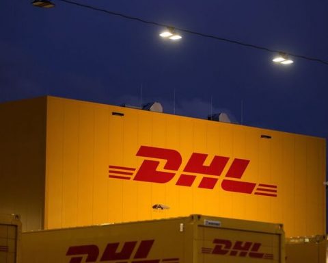 DHL restores parcel shipping to Cuba with restrictions