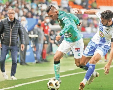 Defensive errors of Puebla give the pass to León