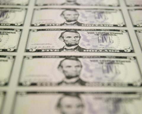 Dollar breaks the $ 3,800 barrier this Wednesday