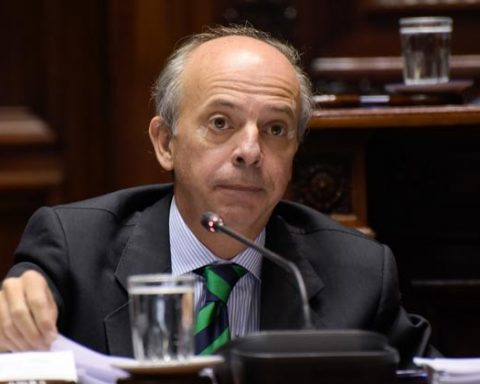García rejected expressions of Argentine unionist because in Uruguay presidents are not thrown