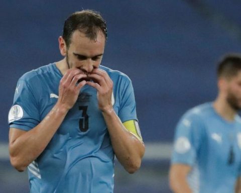 Godín says goodbye to Tabárez with an emotional letter of thanks