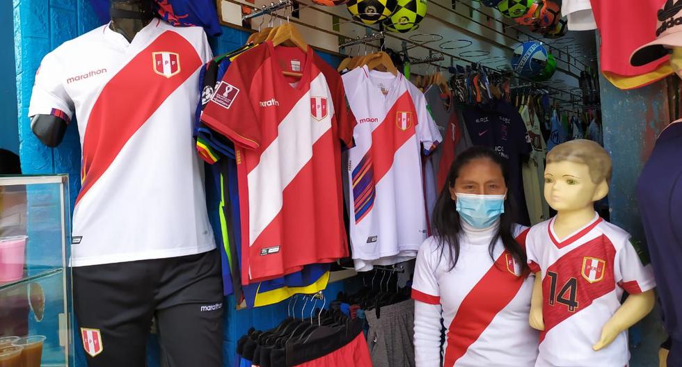 Huancayo: Peruvian triumph fuels illusion of merchants who hope to increase sales of t-shirts