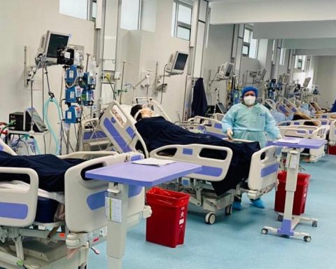 ICU occupancy reaches 60% in the entire public health system