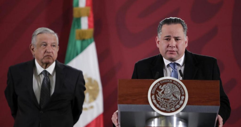 #InvitedColumn |  AMLO and the messages with the departure of Santiago Nieto