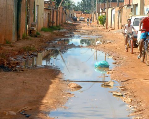 Lack of sanitation caused 0.9% of deaths in the country in a decade