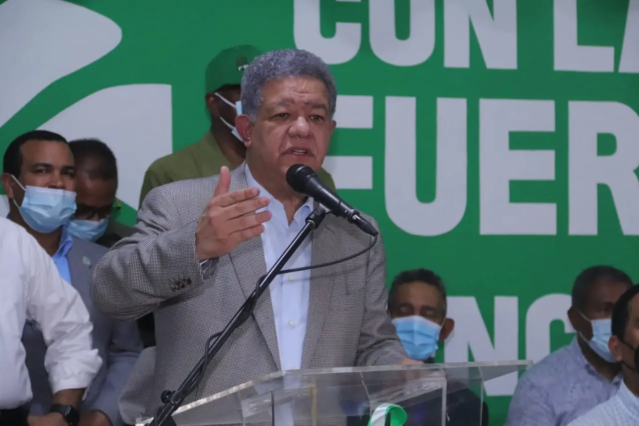 Leonel: «Estamos vigilantes con la actual gestión de Gobierno; e’ pa’ fuera que van»