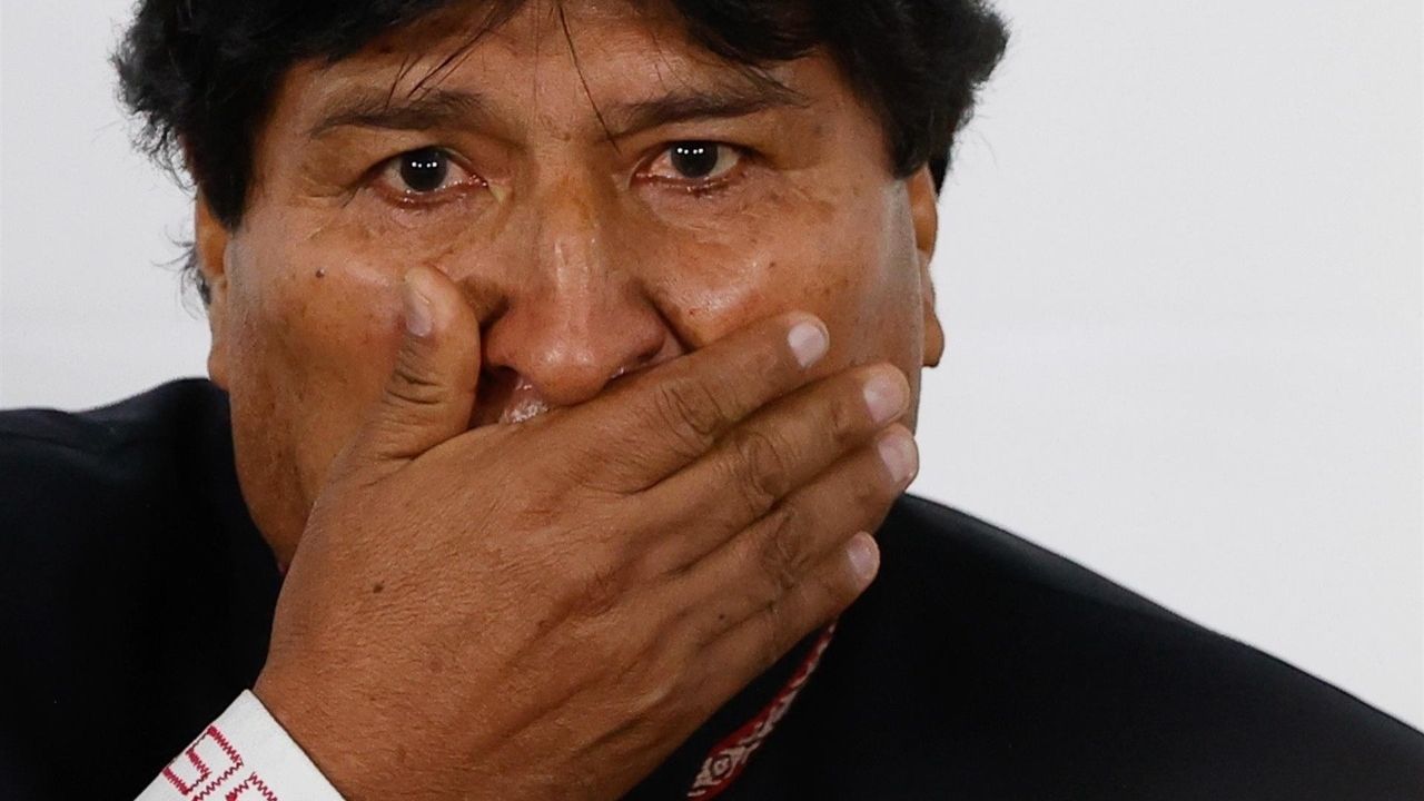 Morales is bankrupt at the presentation of the book "Evo Operation Rescue"