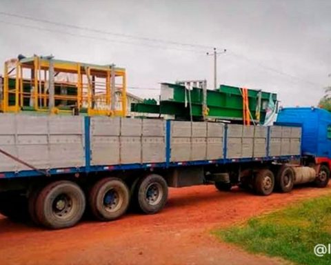 Part of the material arrives to advance with the construction of the Mutún complex