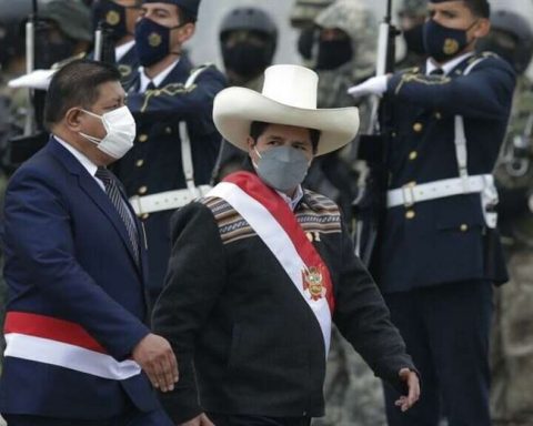 Peruvian Defense Minister resigns after controversy over officer promotions
