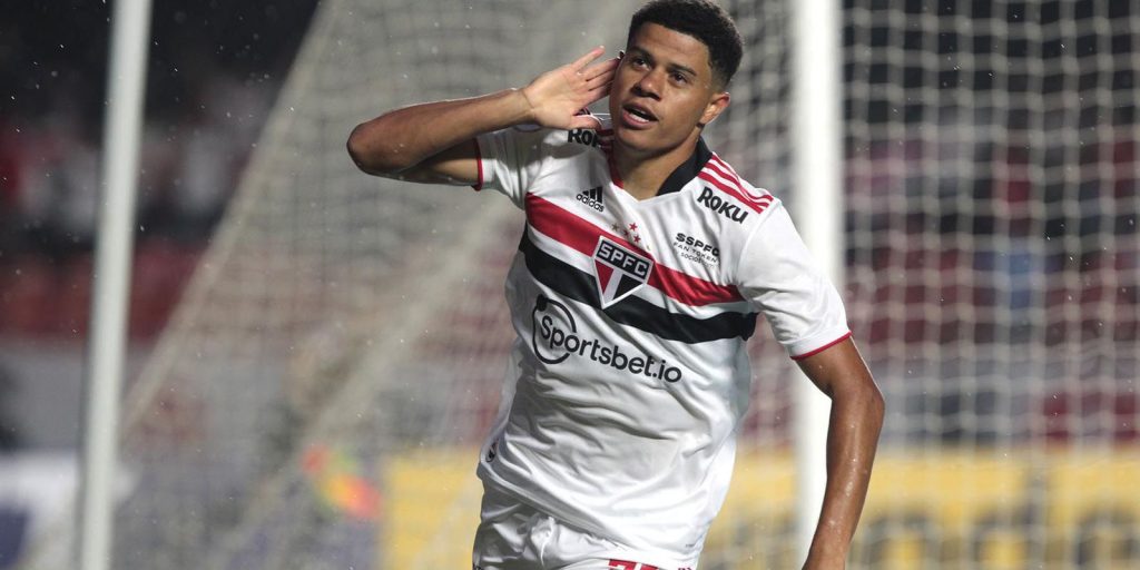 São Paulo beats Inter and keeps alive the dream of reaching Libertadores