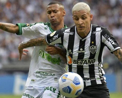 The At.  Mineiro does not loosen