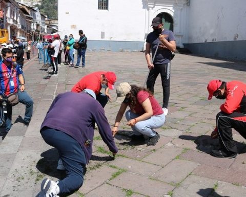 Con minga inicia las Fiestas de Quito