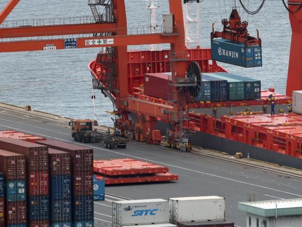 Trade balance deficit reached 1,711 million dollars