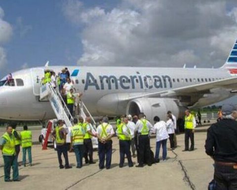 American Airlines resumes its daily connection between Miami and the Cuban capital