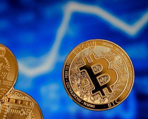 Bitcoin plummets sharply, clinging to $ 48,000 level