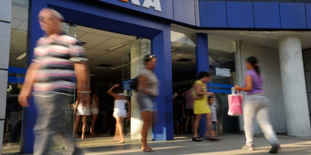 Caixa customers can settle overdue debts up to the 30th