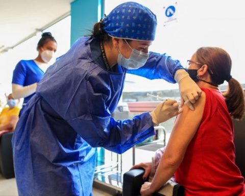 Colombia, 10 points from reaching 70% vaccine coverage