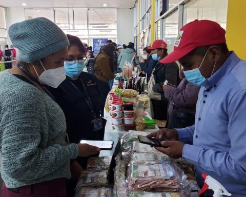 "Consume lo Nuestro" Fair generates sales of Bs 95,000