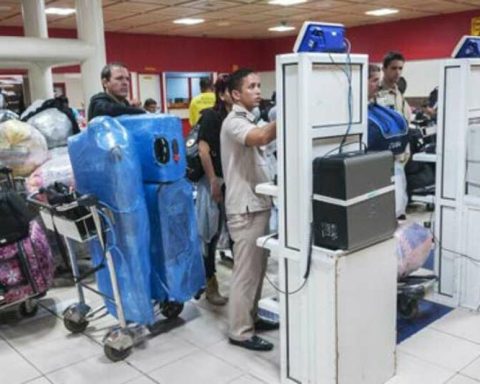 Cuban Customs extends the free entry of food and other products for six months