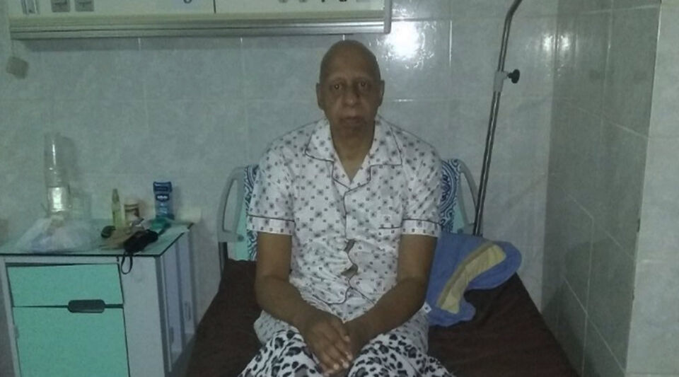 Cuban activist Guillermo Fariñas is arrested and taken against his will to a hospital