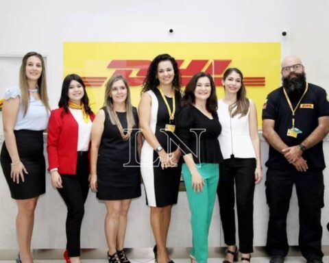 DHL opens a new point of sale in Shopping San Lorenzo