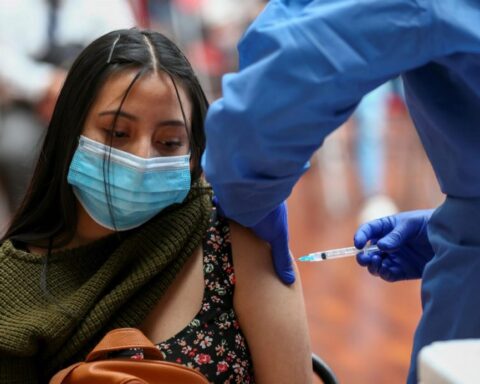 Ecuador dictates compulsory anticovid vaccination