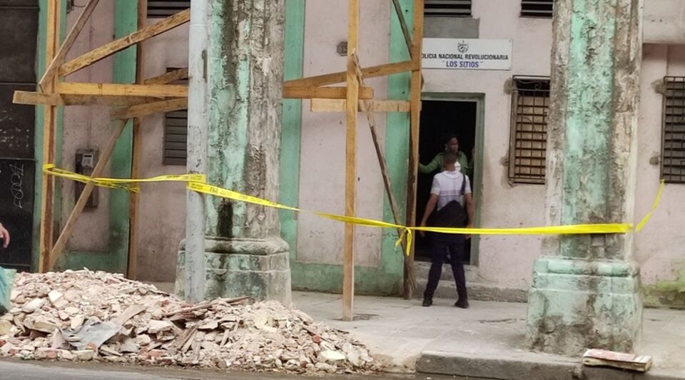 Even the police units collapse in Cuba