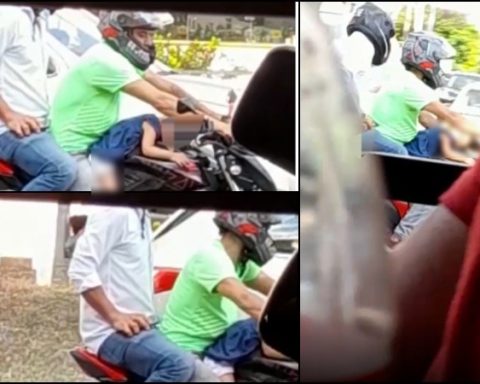 In Ibagué: a girl was carried without a helmet and asleep on the tank of the motorcycle