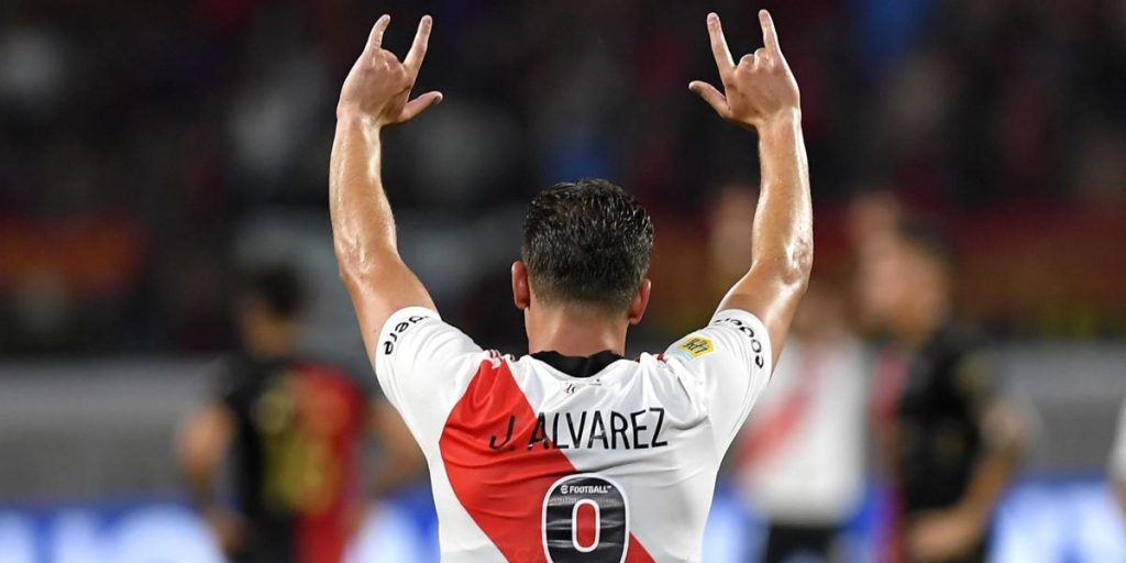 Julián Álvarez leaves the door open to a River exit