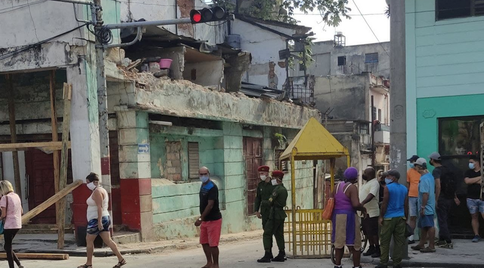 Neighbors of the collapsed building in Old Havana denounce the condition of the neighboring houses