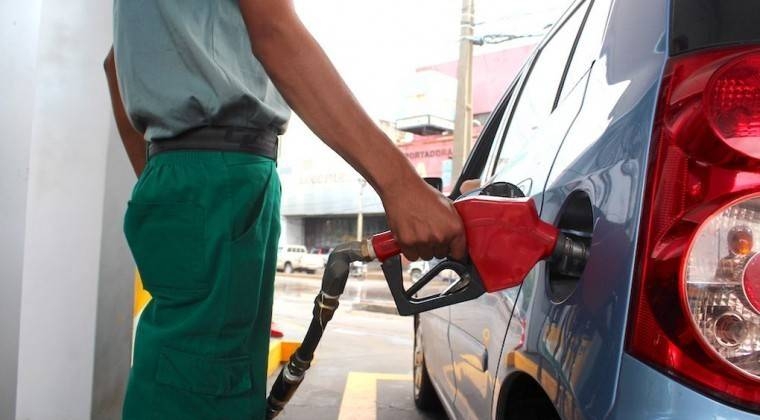 Oil price dropped, but no emblem reduces fuel cost