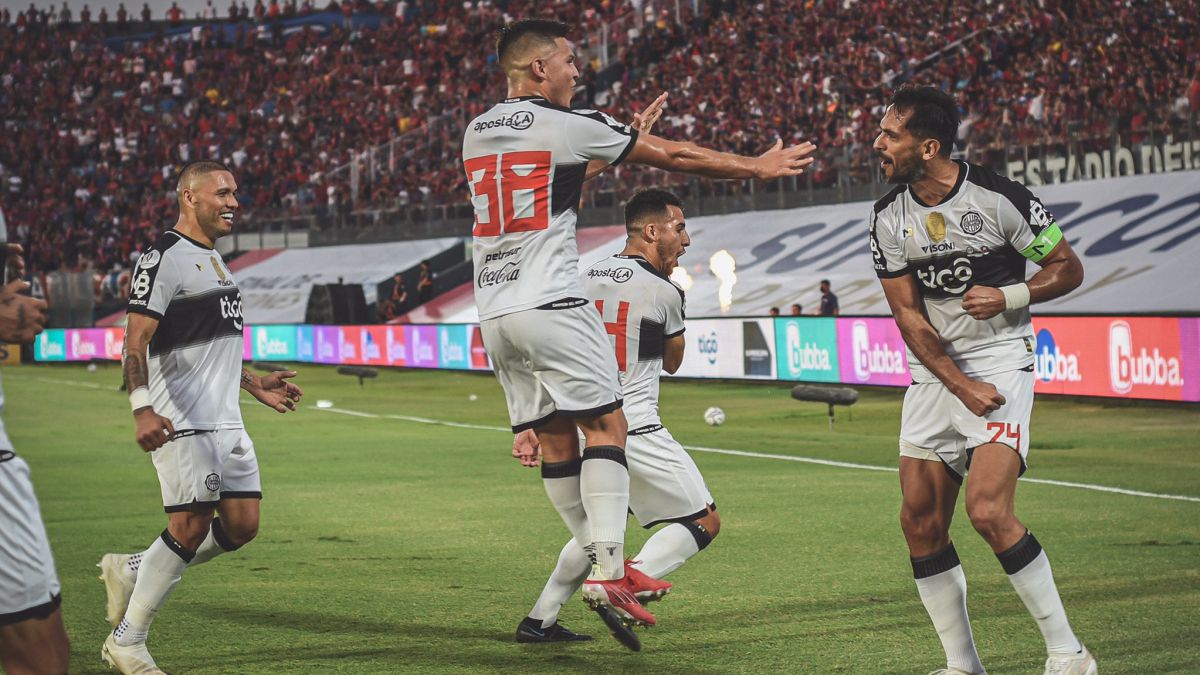 Sigue el Olimpia vs Cerro Porteño, hoy en vivo y en directo online, partido de la Supercopa de Paraguay a través de AS.com. Un encuentro disputado...