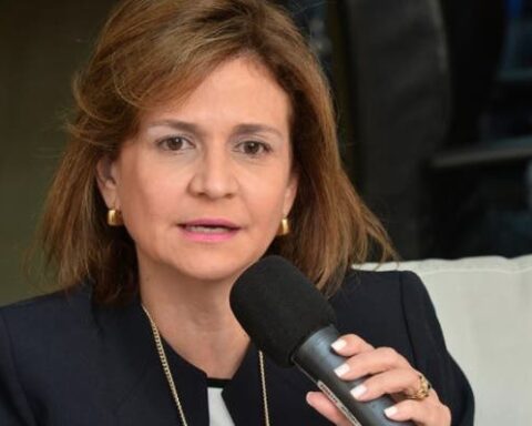 ¿En qué se basó el Gobierno para decidir cuarta dosis? Raquel Peña dio la respuesta