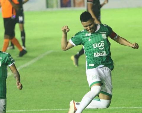 Oriente defeated Real Santa Cruz (2-0) and aspires to be transferred to Libertadores on the last date