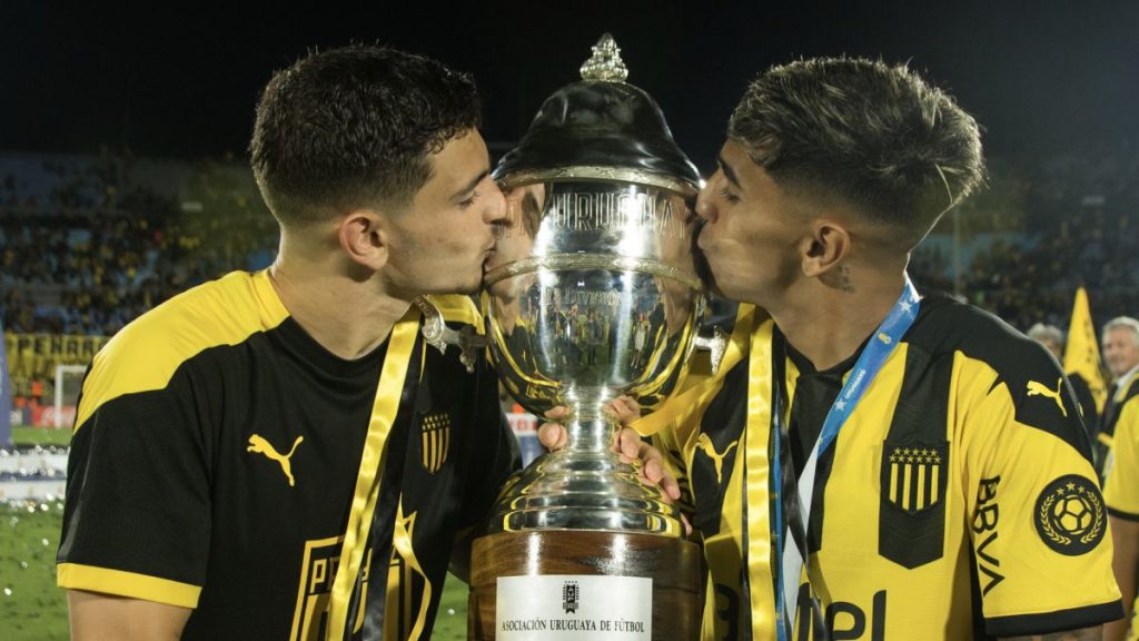 Peñarol reafirma su condición de campeón