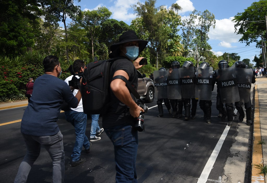 Periodistas en Nicaragua, depredadores de la libertad de prensa