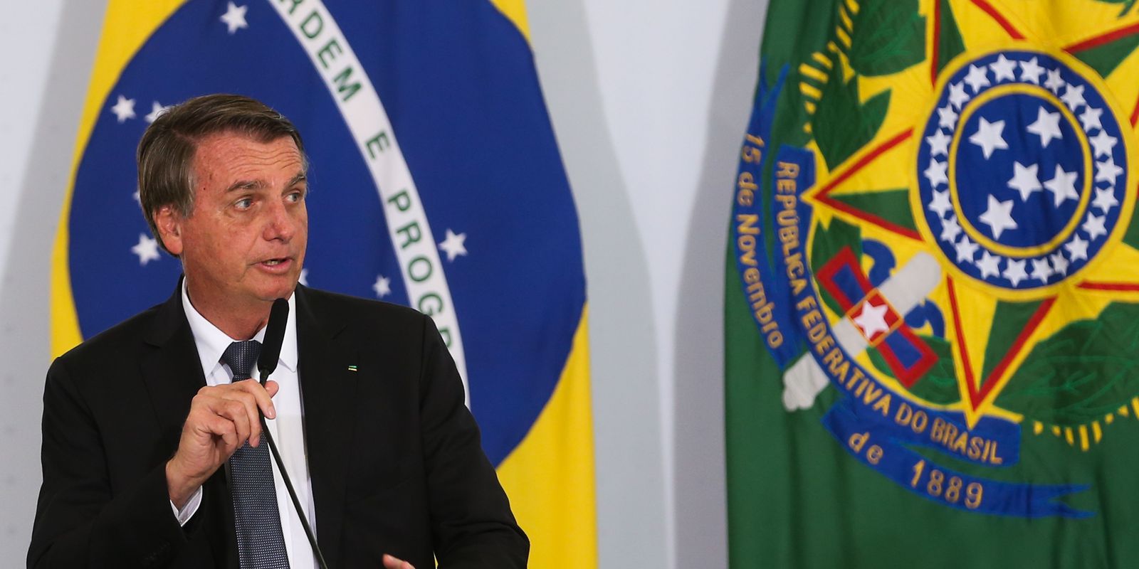 President regulates gas aid and Programa Alimenta Brasil