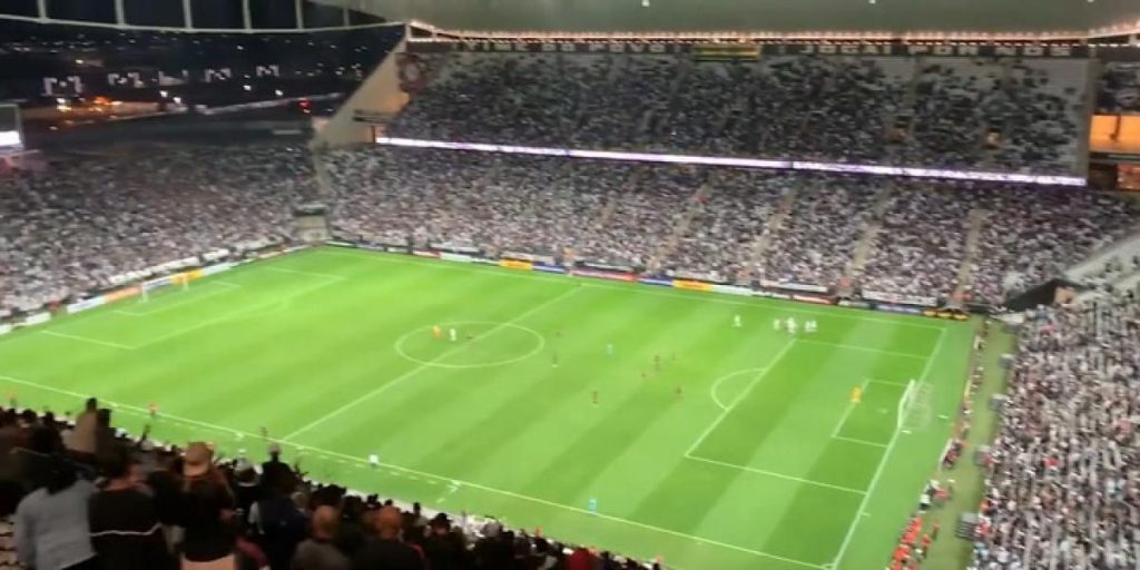 Record in Brazil: 31,000 spectators at Corinthians-Sao Paulo