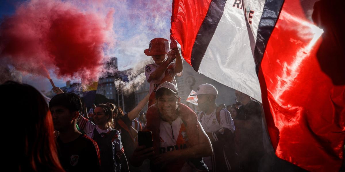 River celebrates the eternal Bernabéu Cup with its fans